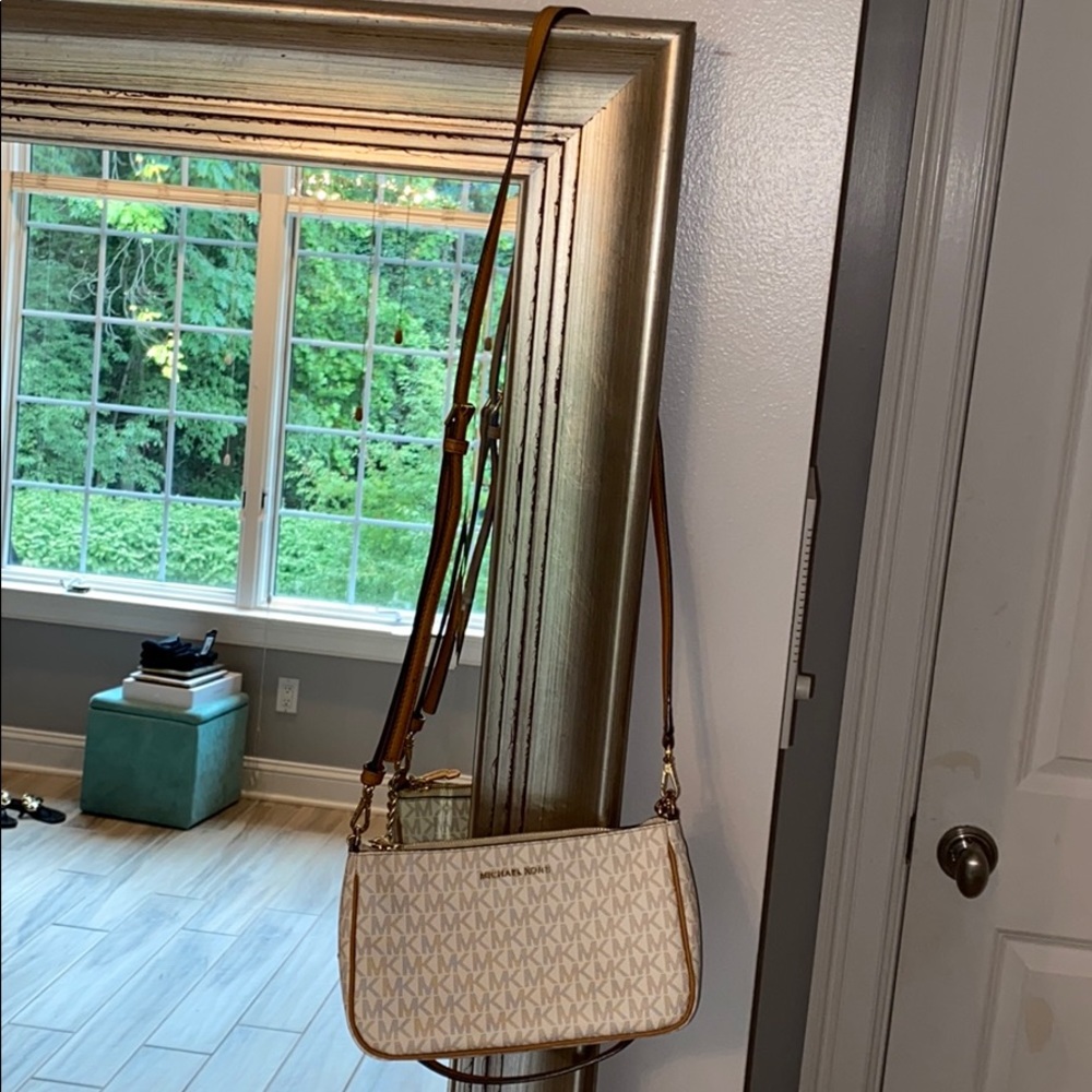 Michael Kors crossbody bag